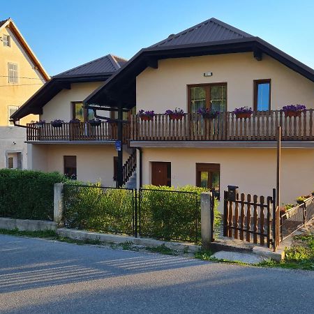 Apartman Nika Otočac Exteriör bild