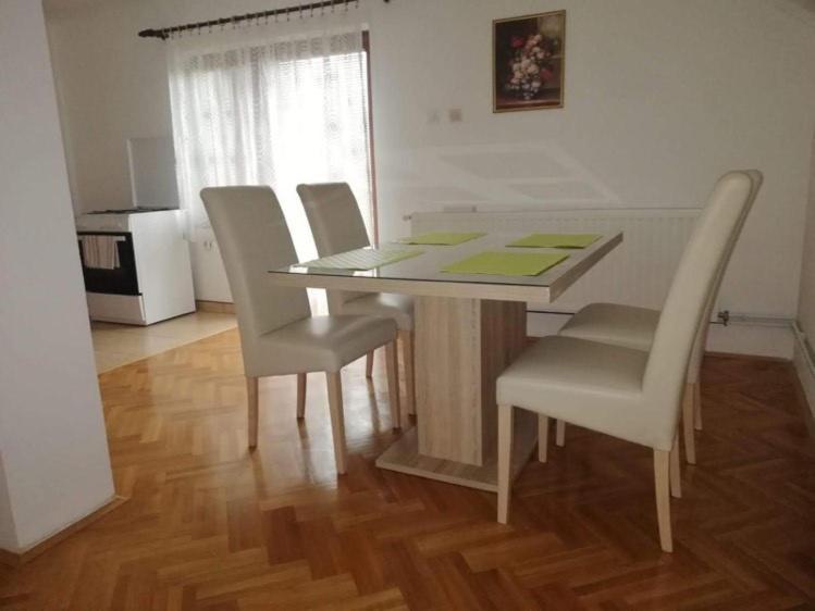 Apartman Nika Otočac Exteriör bild