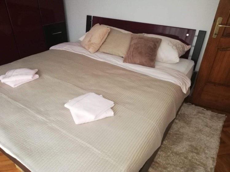 Apartman Nika Otočac Exteriör bild